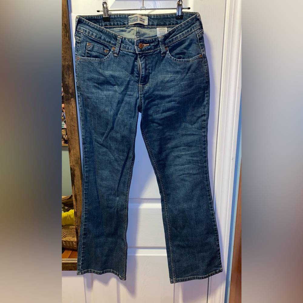 Signature by Levi Strauss Women's Straight Leg Denim Jeans